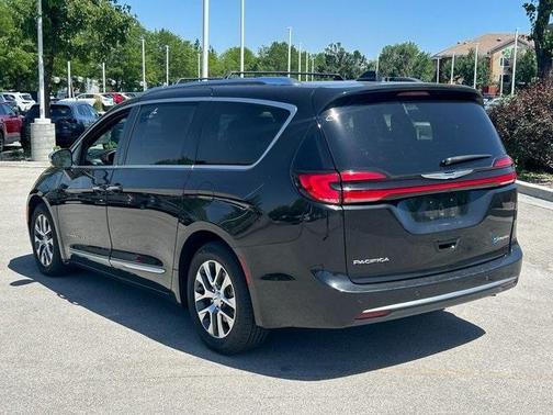 2021 Chrysler Pacifica Hybrid Pinnacle