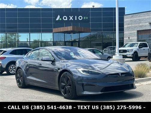2022 Tesla Model S Plaid