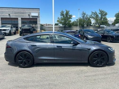 2022 Tesla Model S Plaid