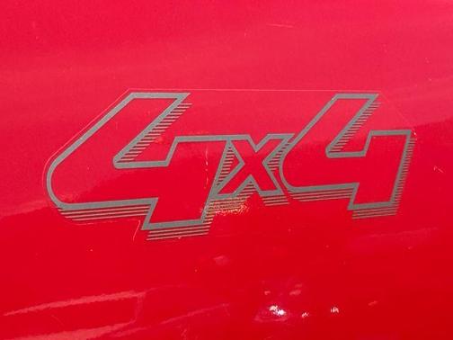Red 2004 Ford F-150 SuperCab