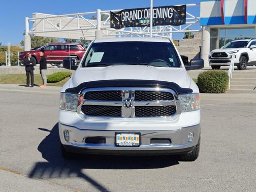 2017 RAM 1500 SLT