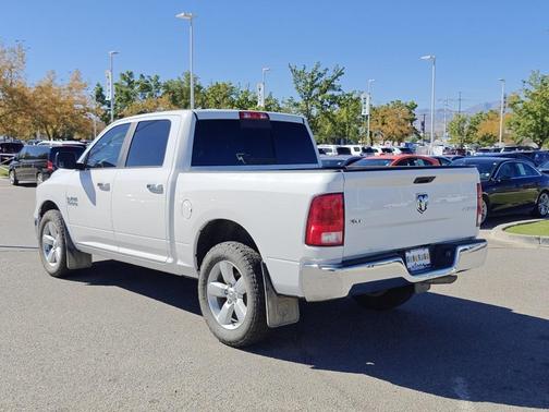 2017 RAM 1500 SLT
