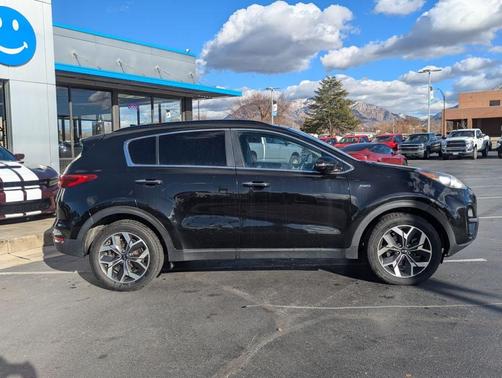 2020 Kia Sportage EX