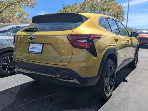 Nitro Yellow 2024 Chevrolet Trax ACTIV