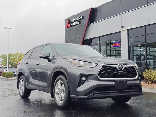 2024 Toyota Highlander 