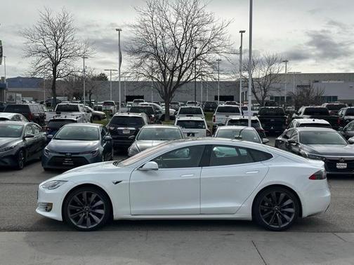 2021 Tesla Model S Long Range