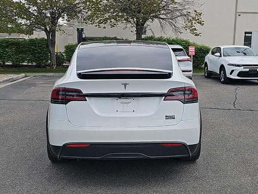 2022 Tesla Model X Plaid