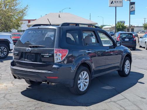Dark Gray Metallic 2013 Subaru Forester 2.5X Premium