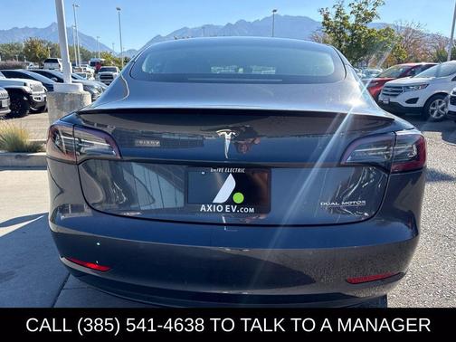 Midnight Silver Metallic 2022 Tesla Model 3 Performance