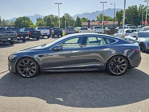 2021 Tesla Model S Long Range