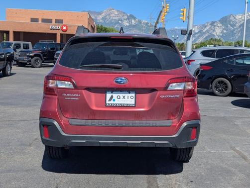 Crimson Red Pearl 2019 Subaru Outback 2.5i Premium
