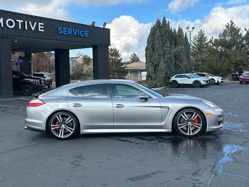 2011 Porsche Panamera Turbo
