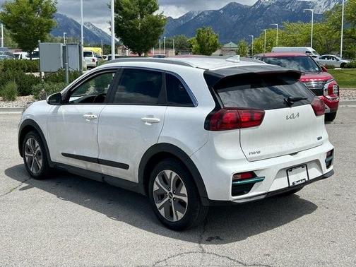 2022 Kia Niro EV EX