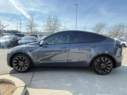 2023 Tesla Model Y Performance