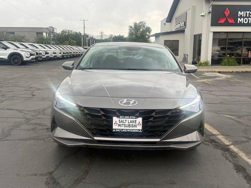 Metal 2023 Hyundai ELANTRA SEL