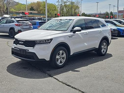 2023 Kia Sorento LX