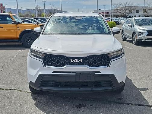 2023 Kia Sorento LX