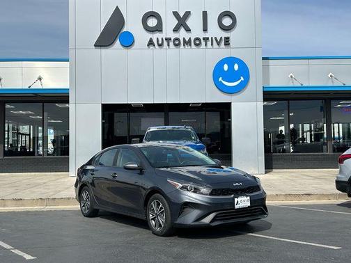 Gravity Gray 2023 Kia Forte LXS