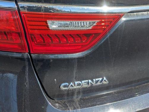 2017 Kia Cadenza Premium