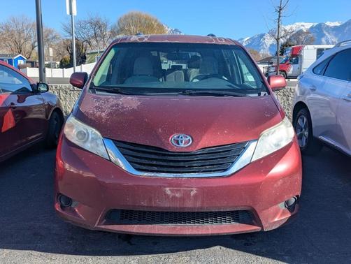 2011 Toyota Sienna Base