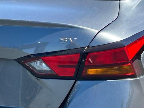 Gun Metallic 2024 Nissan Altima 2.5 SV
