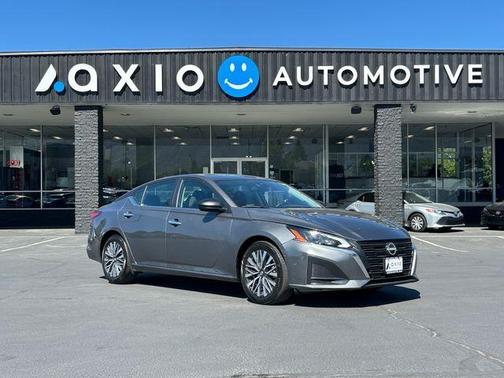 Gun Metallic 2024 Nissan Altima 2.5 SV