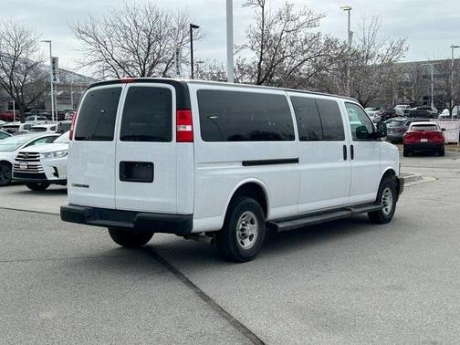 2022 Chevrolet Express 3500 LS