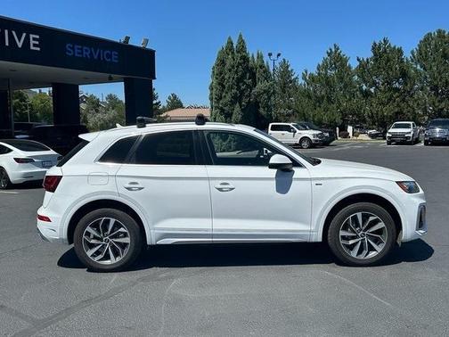 2023 Audi Q5 45 S line quattro Premium