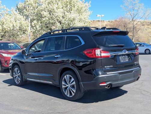 Crystal Black Silica 2021 Subaru Ascent Touring 7-Passenger