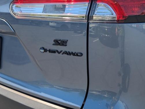 CELESTITE 2025 Toyota Corolla Cross Hybrid SE