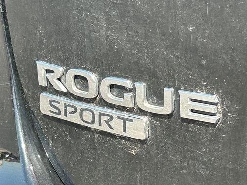 2020 Nissan Rogue Sport SL