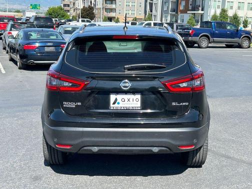 2020 Nissan Rogue Sport SL