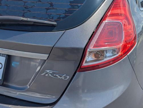 Storm Gray Metallic 2014 Ford Fiesta Titanium