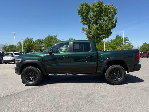 Serrano Red 2026 RAM 1500 RHO