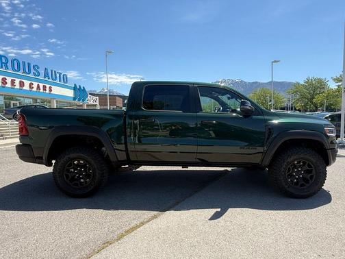 Serrano Red 2026 RAM 1500 RHO