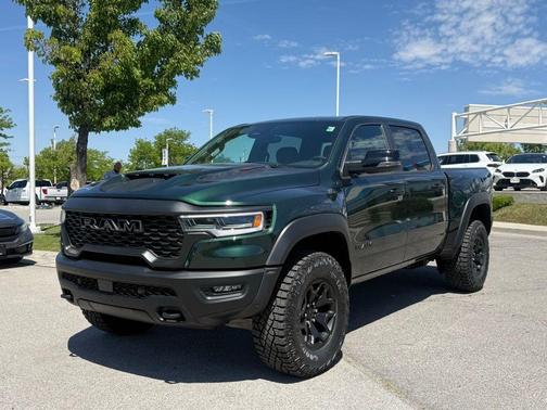 Serrano Red 2026 RAM 1500 RHO