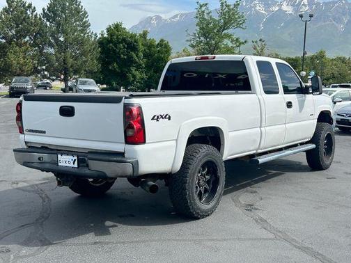 2003 Chevrolet Silverado 2500 LS H/D Extended Cab
