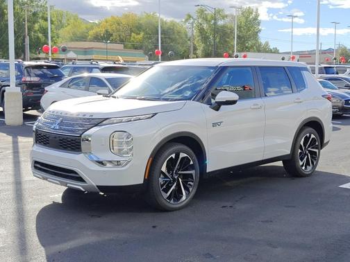 2025 Mitsubishi Outlander PHEV SE