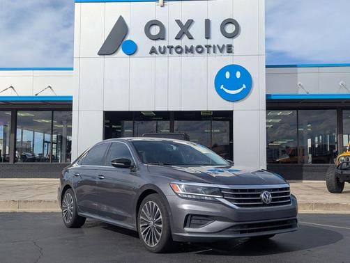 2022 Volkswagen Passat 2.0T Limited Edition