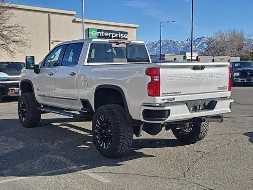 2024 Chevrolet Silverado 3500 High Country