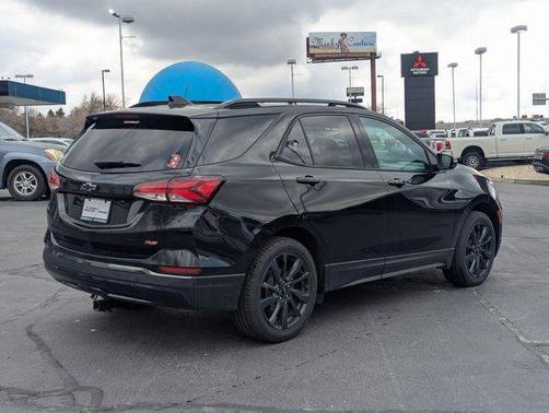 Mosaic Black Metallic 2022 Chevrolet Equinox RS
