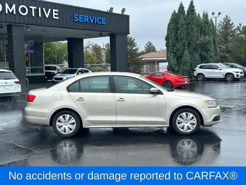 Gold 2014 Volkswagen Jetta SE
