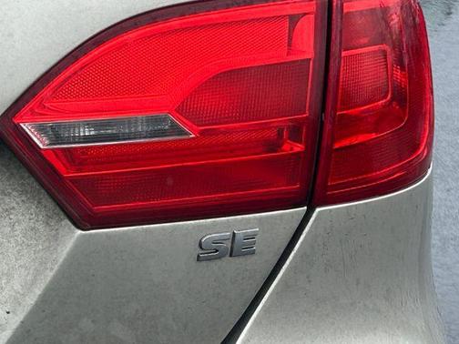 Gold 2014 Volkswagen Jetta SE