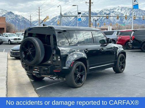 2022 Land Rover Defender 110 V8