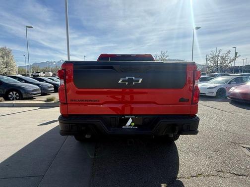 2024 Chevrolet Silverado 1500 ZR2