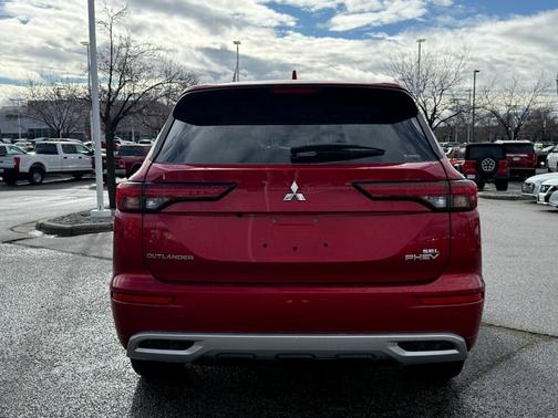 2025 Mitsubishi Outlander PHEV SEL