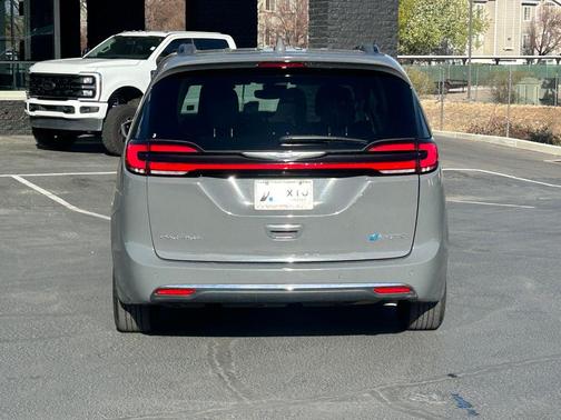 Ceramic Gray Clearcoat 2021 Chrysler Pacifica Hybrid Touring
