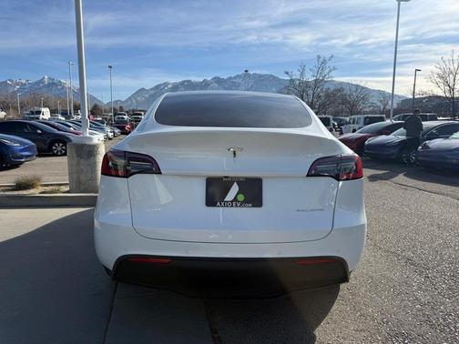 2020 Tesla Model Y Long Range