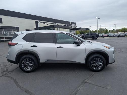 Brilliant Silver Metallic 2024 Nissan Rogue S
