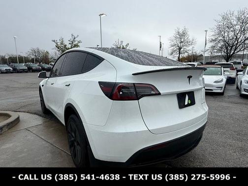 Pearl White Multi 2024 Tesla Model Y Long Range